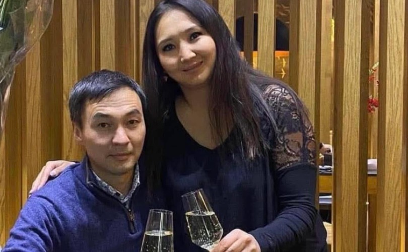 Найз нарынхаа үгэнд орж өөрөөсөө өчнөөн насаар дүү нөхөр авсан...