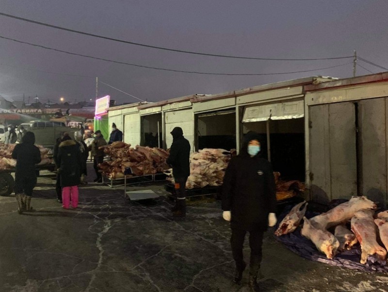 Хүчит шонхор махны зах хуучны болсон явдал....